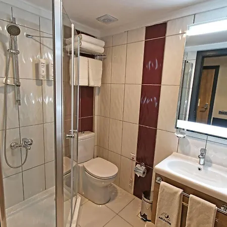 Kalevera Hotel 3*